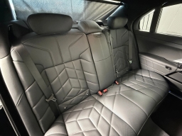 BMW 7 Series 750e xDrive Plug-In Hybrid 2026
