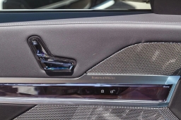 BMW 7 Series 750e xDrive Plug-In Hybrid 2026