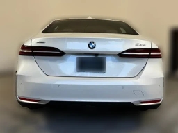 BMW 5 Series 530i xDrive Sedan 2027