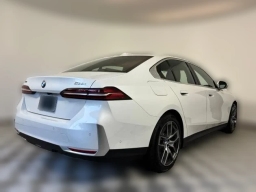 BMW 5 Series 530i xDrive Sedan 2027
