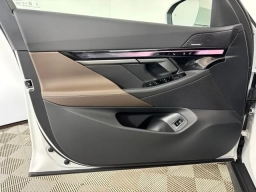 BMW 5 Series 530i xDrive Sedan 2027