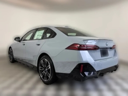 BMW 5 Series 530i xDrive Sedan 2027