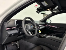 BMW 5 Series 530i xDrive Sedan 2027