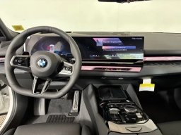 BMW 5 Series 530i xDrive Sedan 2027