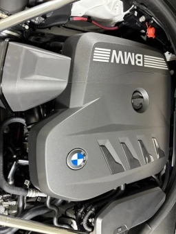 BMW 5 Series 530i xDrive Sedan 2027