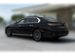 BMW 7 Series 740i Sedan 2027