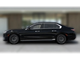 BMW 7 Series 740i Sedan 2027
