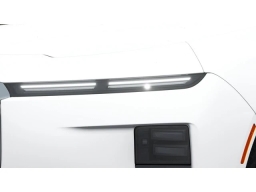 BMW 7 Series 740i Sedan 2027