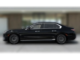 BMW 7 Series 740i Sedan 2027