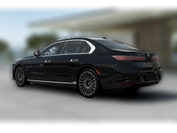 BMW 7 Series 740i Sedan 2027