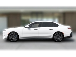 BMW 7 Series 740i Sedan 2027