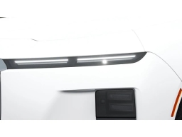 BMW 7 Series 740i Sedan 2027