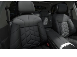 BMW 7 Series 740i xDrive Sedan 2027