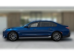 BMW 7 Series 740i xDrive Sedan 2027