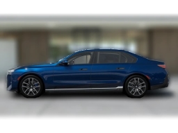 BMW 7 Series 740i xDrive Sedan 2027