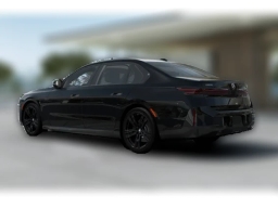 BMW 7 Series 740i xDrive Sedan 2027