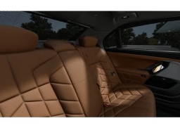 BMW 7 Series 740i xDrive Sedan 2027