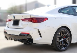BMW 4 Series M440i Coupe 2026