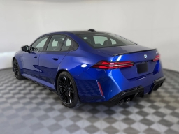 BMW M5 Base (A8) Sedan 2026