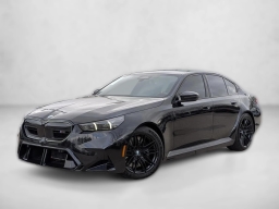 BMW M5 Base (A8) Sedan 2026