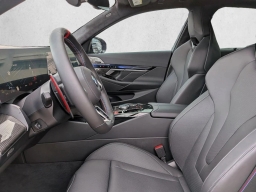 BMW M5 Base (A8) Sedan 2026
