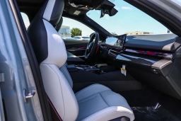 BMW M5 Base (A8) Sedan 2026