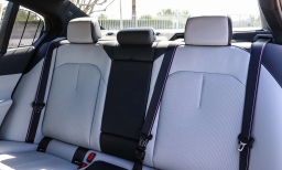 BMW M5 Base (A8) Sedan 2026