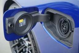 BMW M5 Base (A8) Sedan 2026