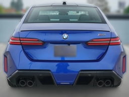 BMW M5 Base (A8) Sedan 2026