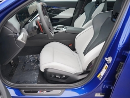 BMW M5 Base (A8) Sedan 2026