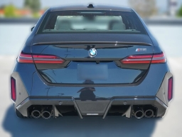 BMW M5 Base (A8) Sedan 2026