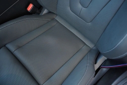 BMW M5 Base (A8) Sedan 2026