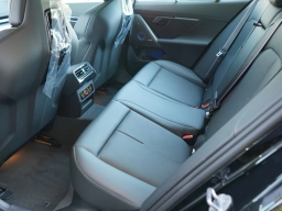 BMW M5 Base (A8) Sedan 2026