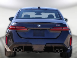 BMW M5 Base (A8) Sedan 2026
