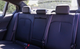 BMW M5 Base (A8) Sedan 2026
