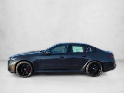BMW M5 Base (A8) Sedan 2026