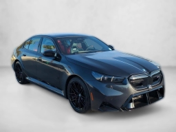 BMW M5 Base (A8) Sedan 2026