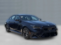 BMW M5 Base (A8) Sedan 2026