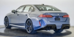BMW M5 Base (A8) Sedan 2026