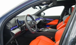 BMW M5 Base (A8) Sedan 2026