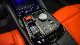 BMW M5 Base (A8) Sedan 2026