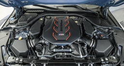 BMW M5 Base (A8) Sedan 2026