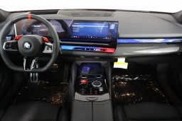 BMW M5 Base (A8) Sedan 2026
