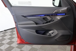 BMW M5 Base (A8) Sedan 2026