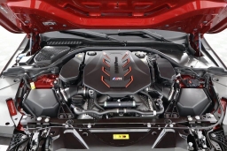 BMW M5 Base (A8) Sedan 2026