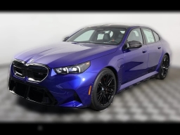 BMW M5 Base (A8) Sedan 2026