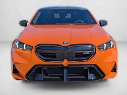 BMW M5 Base (A8) Sedan 2026