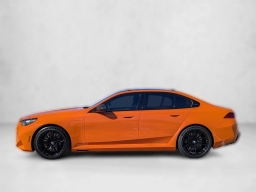 BMW M5 Base (A8) Sedan 2026