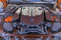 BMW M5 Base (A8) Sedan 2026