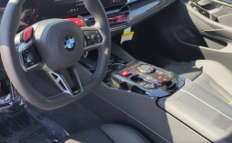 BMW M5 Base (A8) Sedan 2026